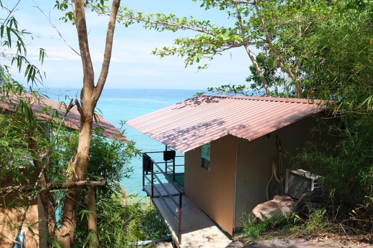 Phi Phi Seaside Bungalow Exterior photo